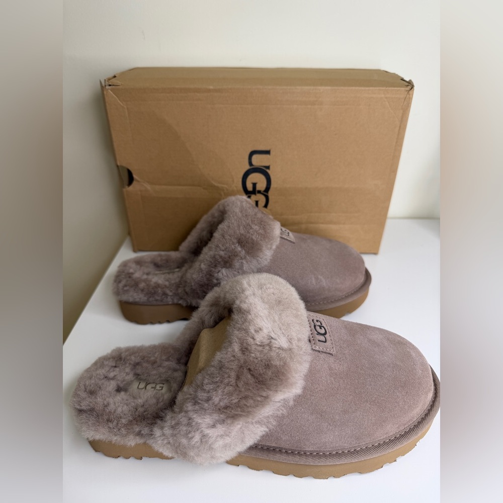 UGG Cozy Suede Slipper with Shearling Women’s Shoes, New 7M, 8M, 10M, 12M CRBO